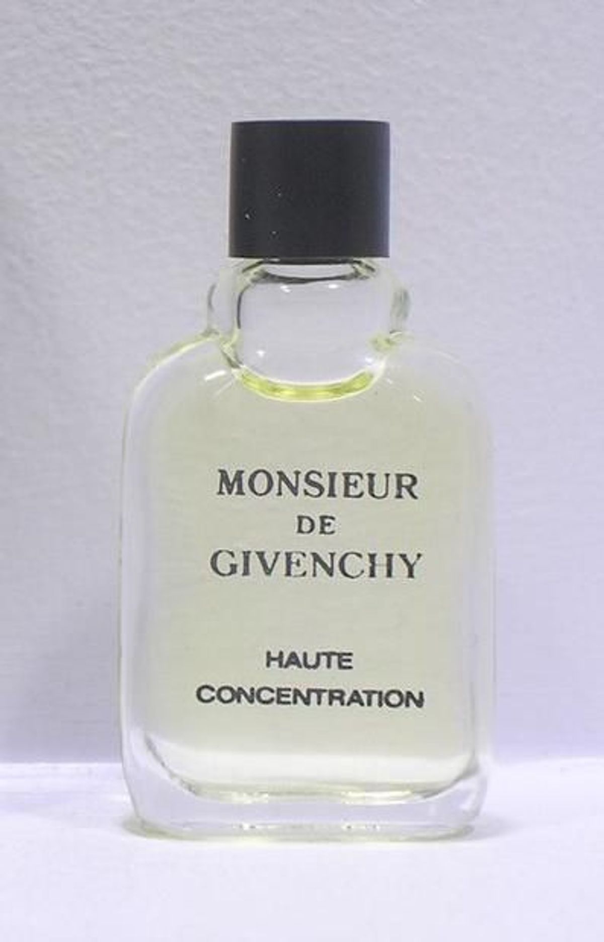 Monsieur de Givenchy Haute Concentration