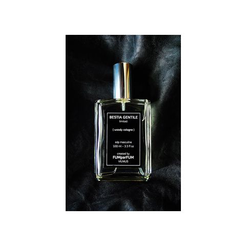 BESTIA GENTILE: woody cologne