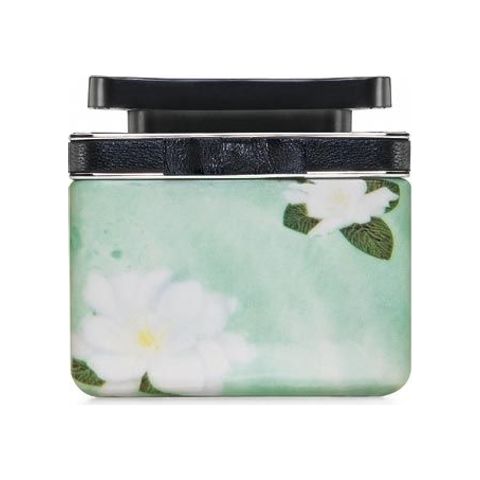 Floating Gardenias