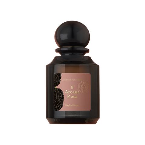 Arcana Rosa 9